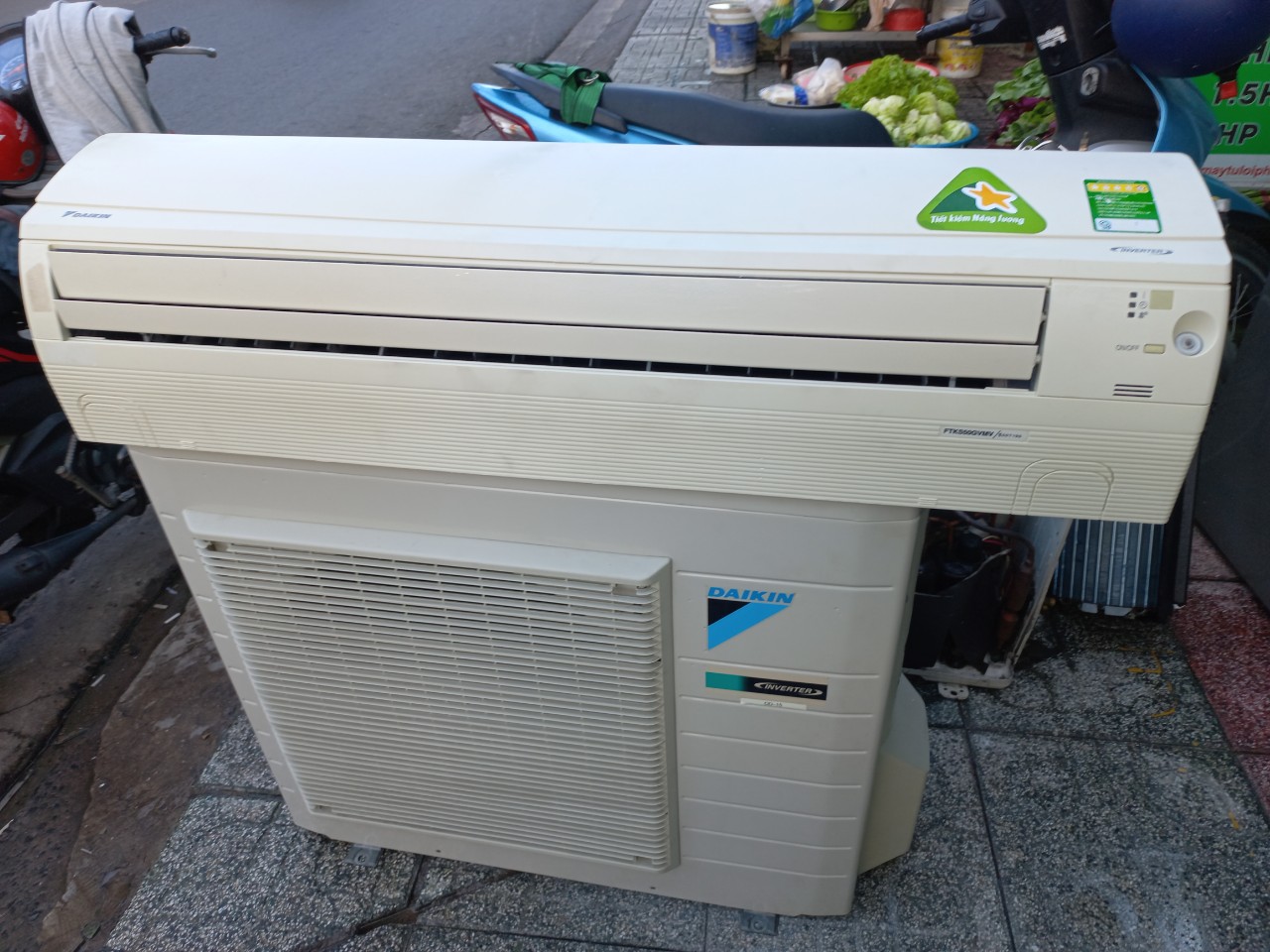 Máy lạnh Daikin 2hp inverter r410