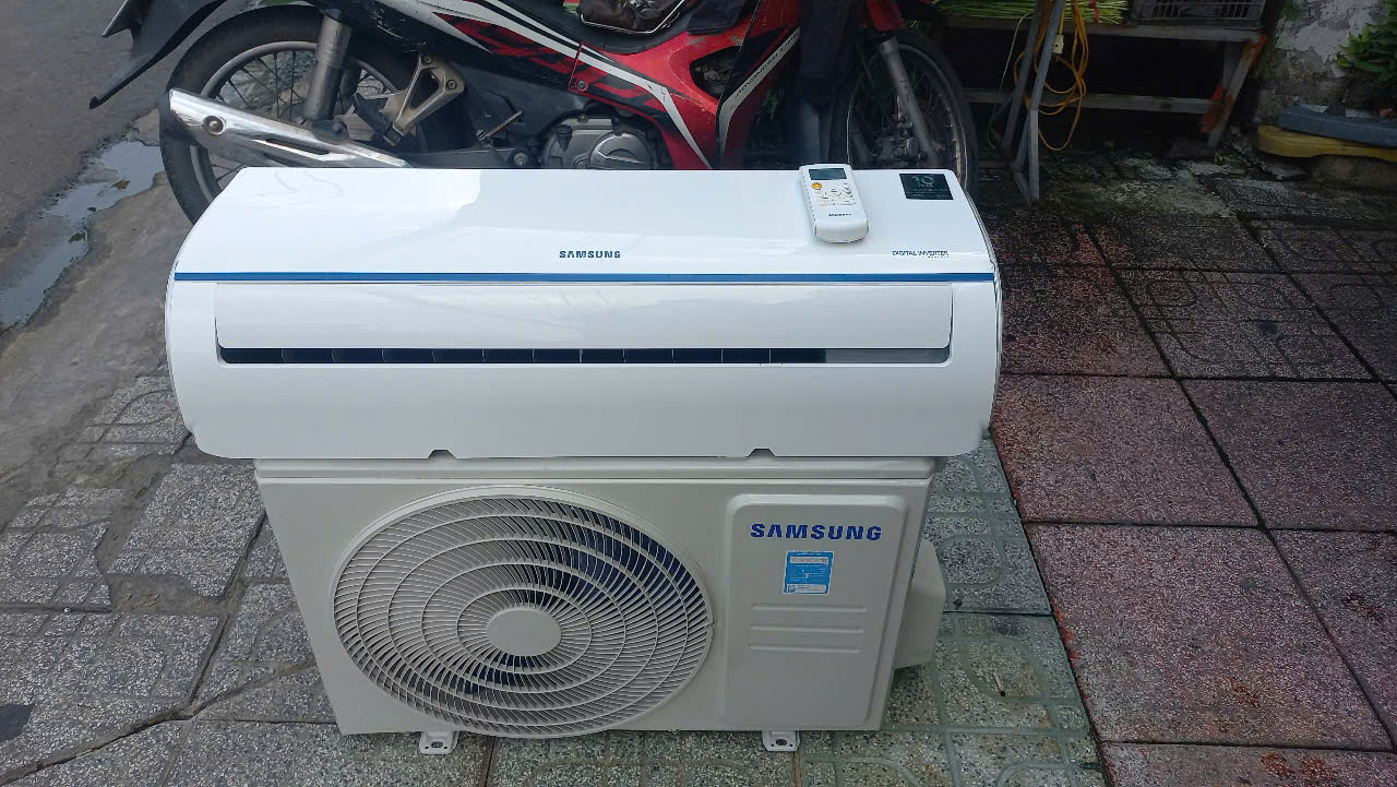 Máy lạnh SamSum 1hp inverter