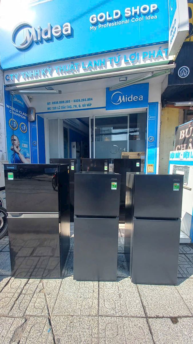 Tủ Lạnh Aqua 130 lít  và 189 lít , Toshiba 180 lít Hàng trưng bày liên hệ 0938 009 203  báo giá ạ.