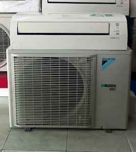 Máy Lạnh Daikin 2,5hp invereter